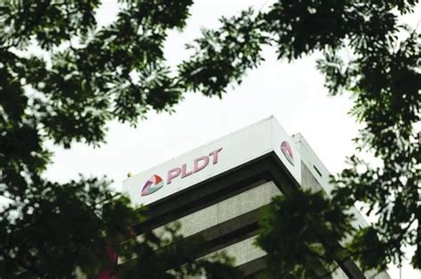 pilipinoscandal|Spending Scandal at Philippine Phone Giant Had Roots in Ambition.